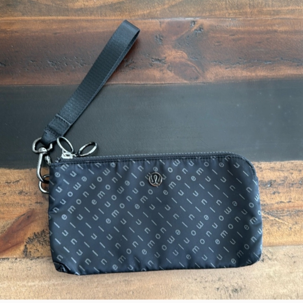 Lululemon Athletica Black Wristlet Clutch
